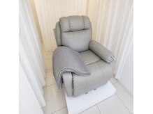 ダブリューアイビューティー 池袋店(W EYE BEAUTY)の雰囲気（白を基調とした半個室の落ち着いた空間でゆったり施術）