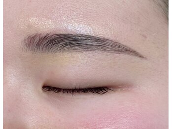 トータルビューティースペース レック 平塚駅前店(REC)/ハリウッドブロウリフト