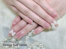 ヘンナコンス(Henna Kongs)/ラグジュアリーなリボンネイル