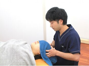 新小岩スマトラ接骨院/2)施術