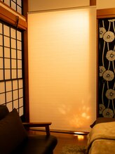 アオイ(Aoi)/メイク、お着替え時は