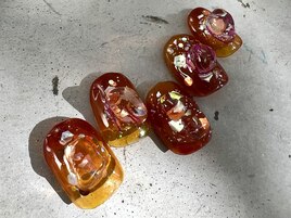うるうるオレンジの天然石ネイル