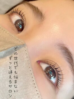 リロウ(lilou)/ナチュラルぱっちりまつげパーマ