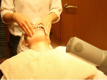 ヘアモード キクチ 銀座店(HAIR MODE KIKUCHI)/ミスト浴フェイシャル　［１］