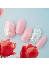 ラ カゼッタ(La casetta)/シェルフラワー蝶々ネイル