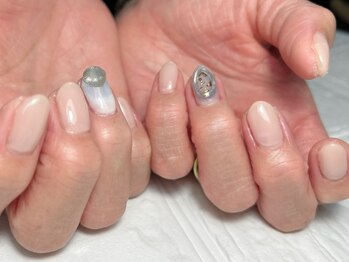 ブリスフルハピネス(Blissful happiness)/一箇所デザインネイル