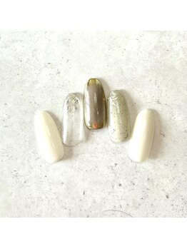 ミュナ(myuna)/ホワイトマグネイル