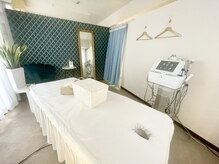 美人バスト 辻堂店の雰囲気（明るく清潔感のある個室でリラックスしてお過ごしいただけます♪）