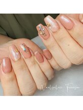 フリージア(Freesia)/キラキラホロネイル