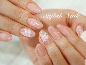スタイリッシュネイルズ(Stylish Nails)/フラワーネイル〇ピンクホワイト