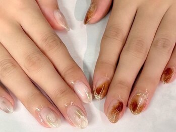 ソーン(so_n.)の写真/【ワンカラー＆4本アート　7480円】理想の指先が思いのまま♪大人女性がキュンとなる洗練nailに！