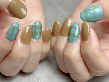 EUB/チェック柄ネイル