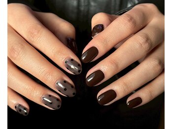 ブラウン×ドットネイル★