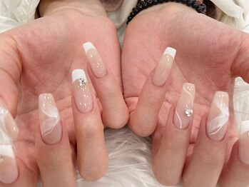 ネイルサロン北野坂の写真/憧れの長さ出しで、さらに美しい美フォルムを！丁寧な施術で理想の指先を創造☆