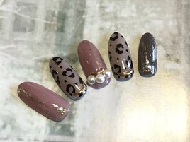 Autumn leopard