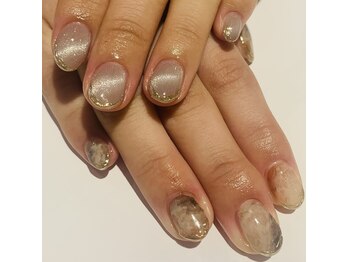 カラン 焼津店(CALIN)/アシンメトリーニュアンスネイル