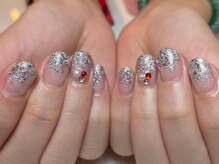 メイヴン(Maven)/ラメグラデーションネイル