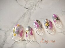 ラグウナ(Laguna)/不思議カラーのニュアンスネイル