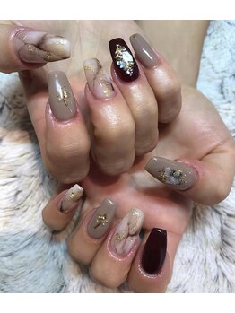 フューチャー 新大久保(FUTURE)/