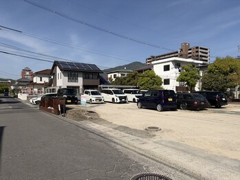 ジャシィ(JASY)/駐車場入り口