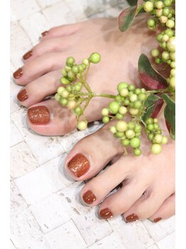 キダチ(Kidati)/華やかな足元に