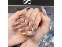 グロー(glow)の雰囲気（当店1番人気！マグネットネイル）