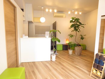 元八整骨院/待合室