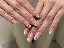 宝石ネイル