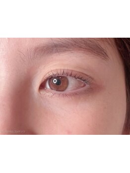 ナチュラル上品な目元にしたい