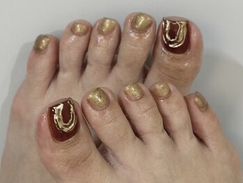 ウーフィー(WOOFY)/foot 親指art