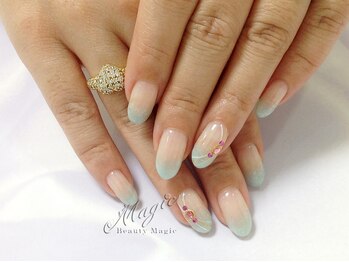 ネイルサロン ビューティーマジック 川口店/ ブルーグラデーション