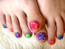 アミュリー ネイル アトリエ(Amury nail atelier)/ヨーヨー ネオン ちぐはぐ 蛍光