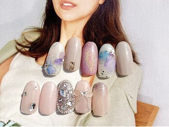 ネイルサロンリュクス (nailsalon Luxe)の写真/フットバス&ウォーターケア&膝下マッサージで素足美人の準備♪ネイル上級者こそ実感出来る想像以上の満足感