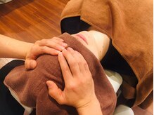 整体 骨盤調整サロン ボディライト アクタ西宮北口店/アイヘッド施術中☆