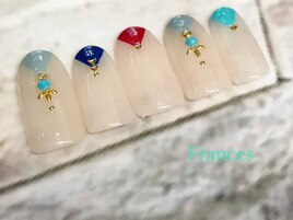 カラフルポイント三角ネイル