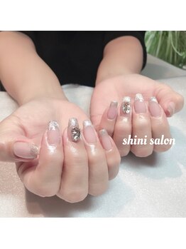 シンイサロン(shini salon)/流行りのマグネットフレンチ