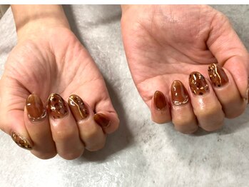 ネイルアンドアイラッシュ シヴァ(Siva)/付け放題コース