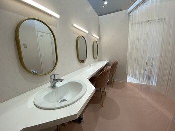 ラココ イオンタウン姫路店(LACOCO)/ 広々としたパウダールーム