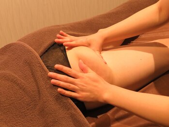 アグーラ バイ エステティック(Agu-La by esthetic)/キャビテーション×マッサージ