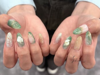 シー(SHE)/ニュアンスネイル