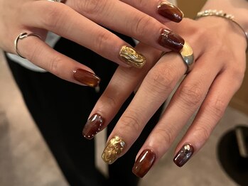 サクノネイル(SAKUNONAIL)/ブラウンゴールドニュアンス