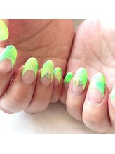 トータルサロン 白べぇーっ プラス/フレンチネイル