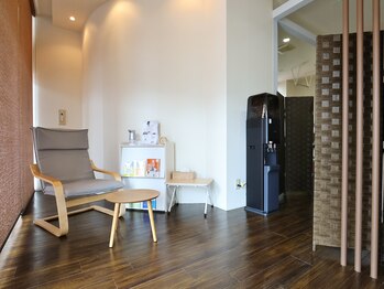 整体院京谷 富山店/【内観】入口横スペース