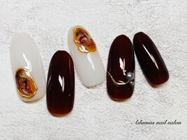 シンプル大人ネイル