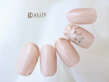 グラティフィー(gratify)/ナチュラル花火ネイル