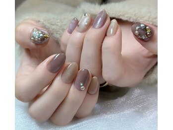 ネイルズ イロハ 大塚店(NAILS 168)/シンプルデザイン (4本アート)