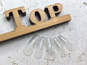 サロン ザ トップ(Salon the Top)/シルバーラメグラ×花