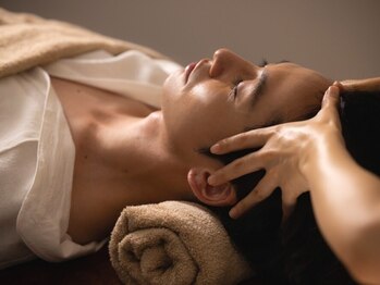 もみ処らく屋 東池袋店の写真/男性の頑固なコリもお疲れも、ストレッチ効果のある独自技術で気持ちよくほぐします。