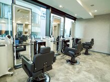 開放的で清潔感のある内装で施術を♪［ホワイトニング/メンズ］