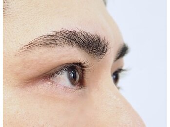 ジョジョ バイ ベロニカ(JoJo by Beronica)の写真/経験豊富なスタッフが丁寧にカウンセリング致します。一人一人に合ったアイブロウ&アイケアで印象UPに！